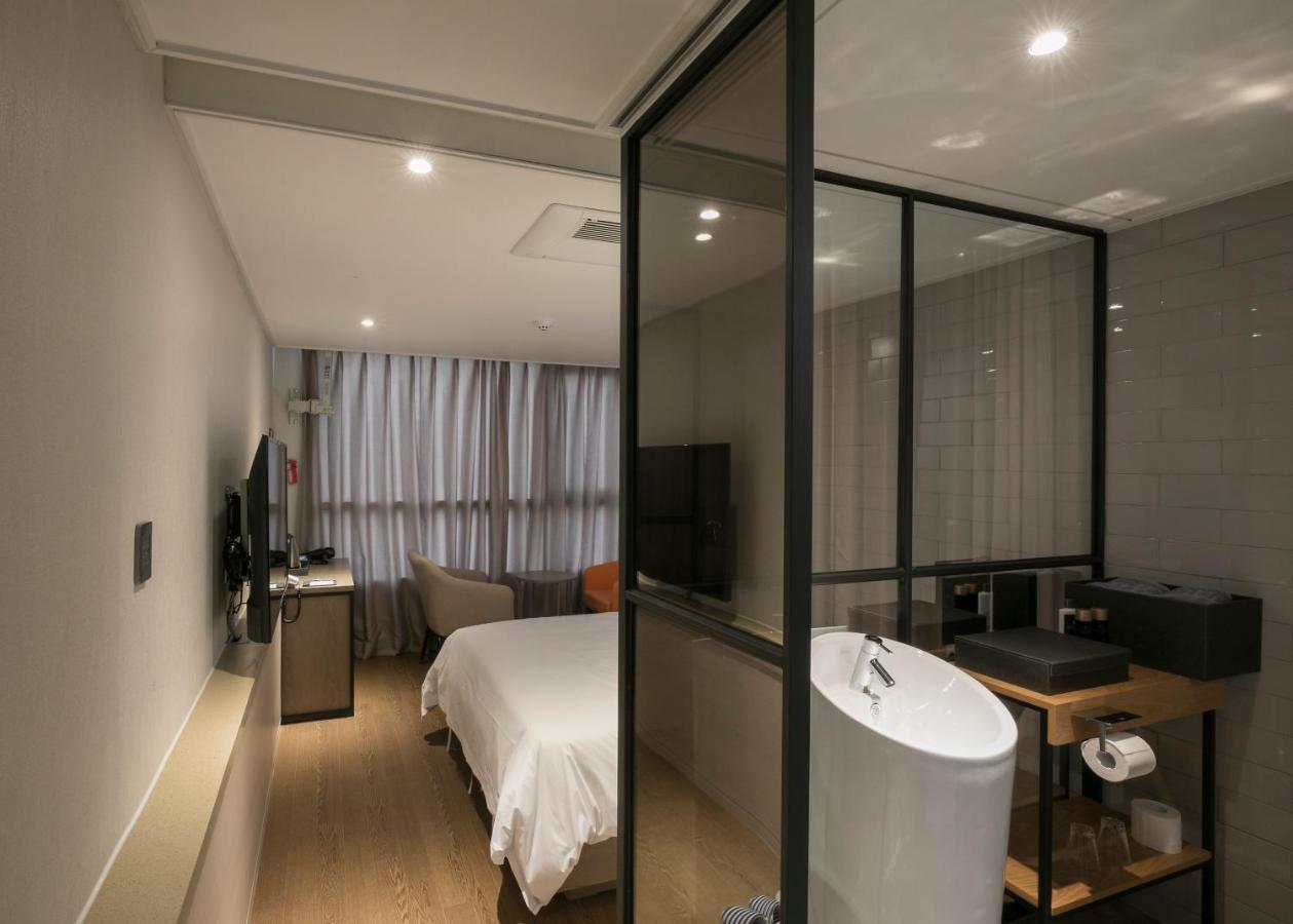 Hotel Wolmido Инчон Екстериор снимка
