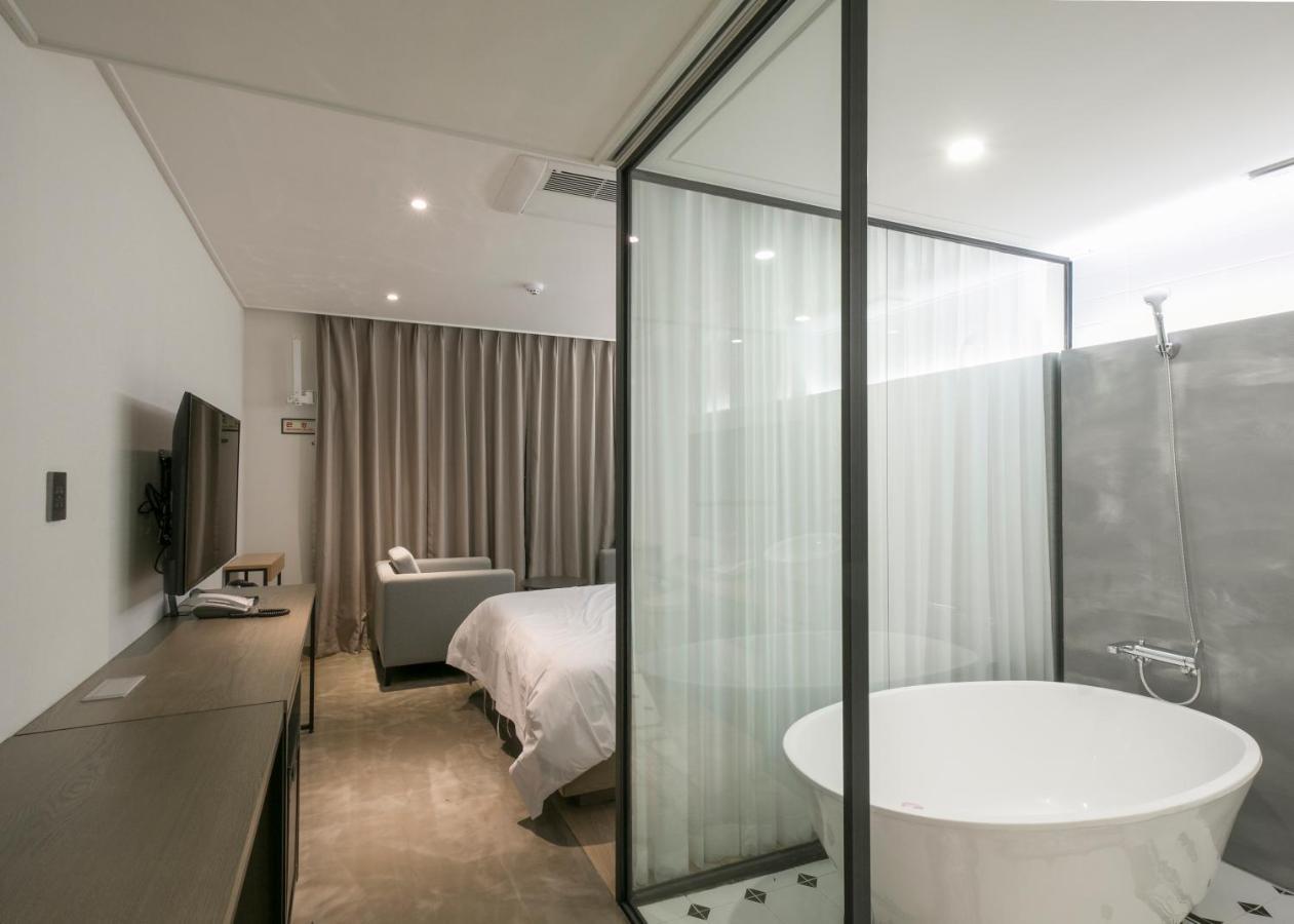 Hotel Wolmido Инчон Екстериор снимка